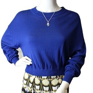 H&M Women’s Blue Cropped Long Sleeve Top Size Medium